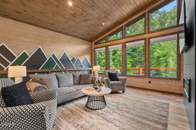 1514 Mountain Drive, Sevierville, TN 37876