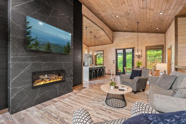 1514 Mountain Drive, Sevierville, TN 37876