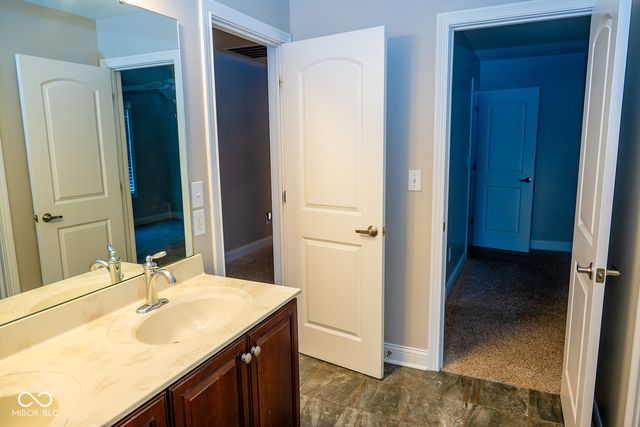 6677 W May Apple Drive, Mccordsville, IN 46055