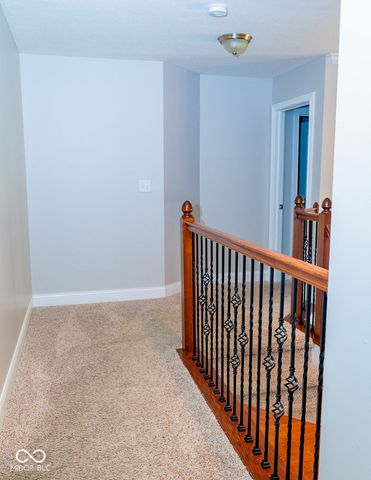 6677 W May Apple Drive, Mccordsville, IN 46055