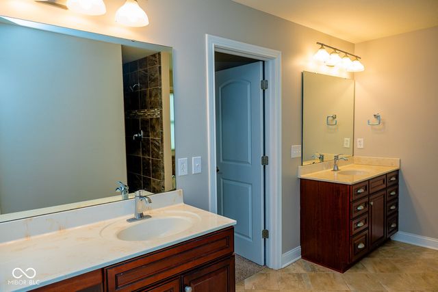 6677 W May Apple Drive, Mccordsville, IN 46055