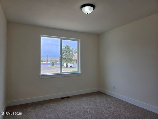 422 Seminole Drive, Yerington, NV 89447