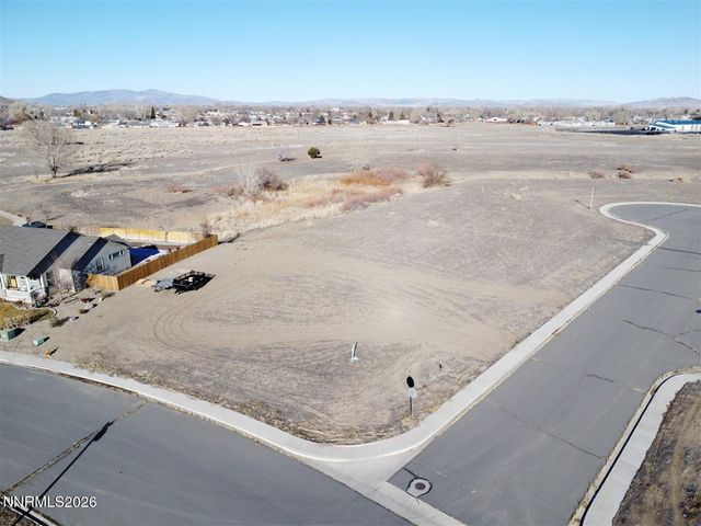 422 Seminole Drive, Yerington, NV 89447