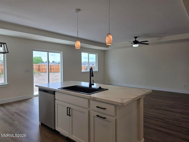 422 Seminole Drive, Yerington, NV 89447