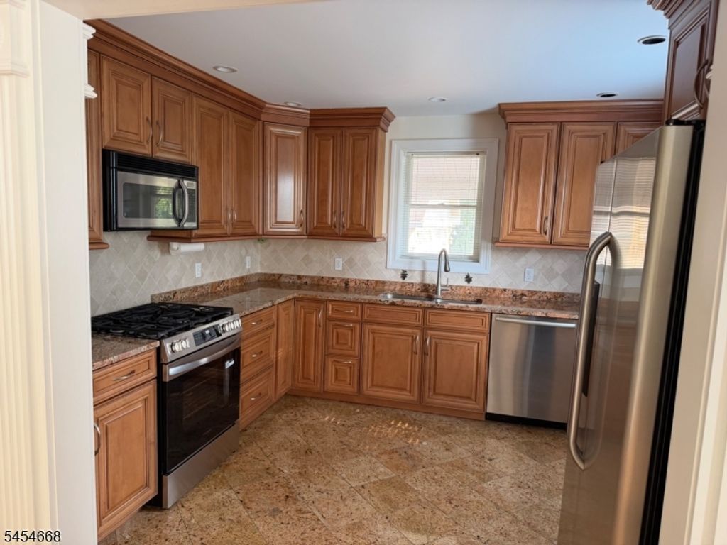 1717 W Camplain Rd, Manville Boro, NJ 08835 — photo 5