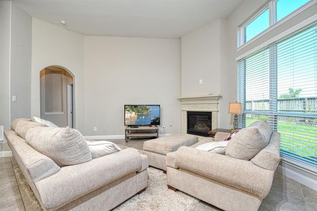 15506 Kensington Bluff Drive, Cypress, TX 77429