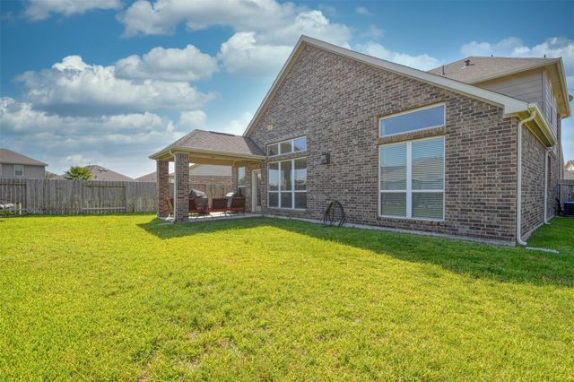 15506 Kensington Bluff Drive, Cypress, TX 77429