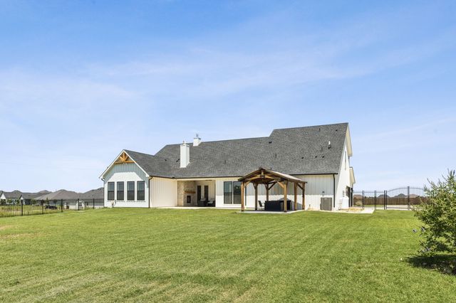 3908 Crockett Lane, Northlake, TX 76226