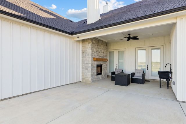 3908 Crockett Lane, Northlake, TX 76226