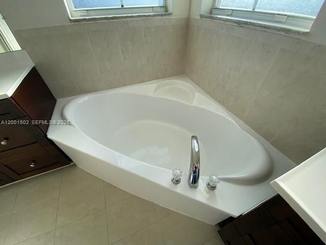 16568 SW 54th St, Miami, FL 33185