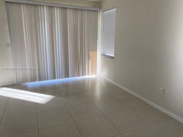 16568 SW 54th St, Miami, FL 33185