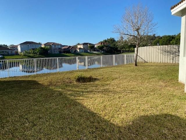 16568 SW 54th St, Miami, FL 33185