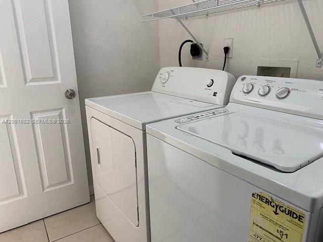 16568 SW 54th St, Miami, FL 33185