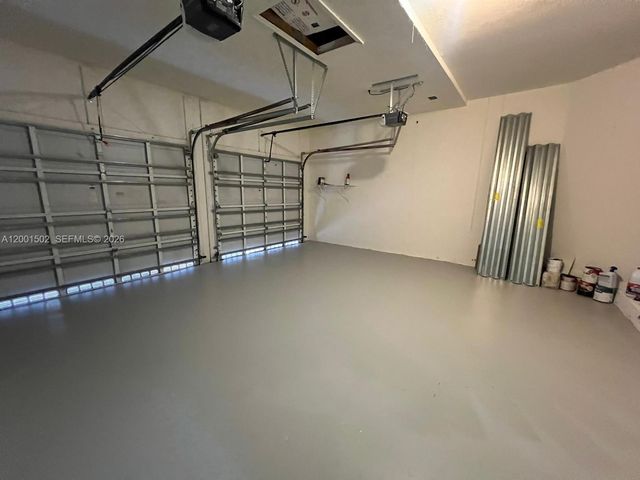 16568 SW 54th St, Miami, FL 33185