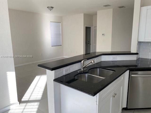 16568 SW 54th St, Miami, FL 33185