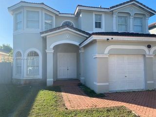 16568 SW 54th St, Miami, FL 33185