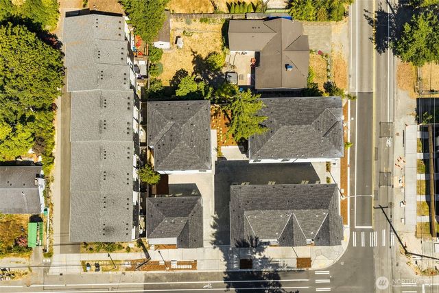 18002 A 10th Avenue NE, Shoreline, WA 98155