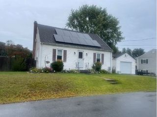 61 Lafayette Street, West Warwick, RI 02893