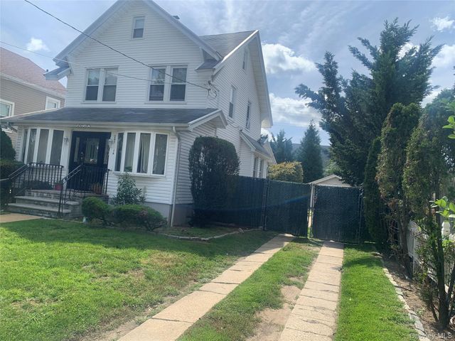 24714 137th Road, Rosedale, NY 11422