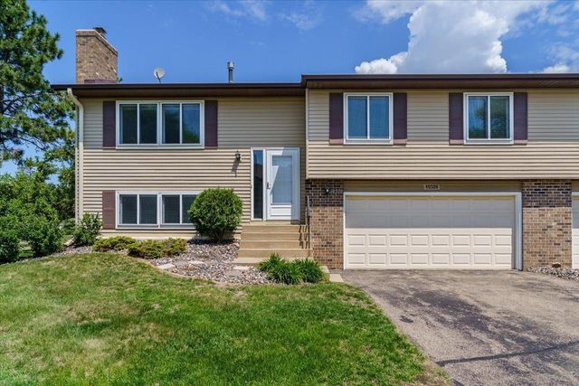 10326 Balsam Lane, Eden Prairie, MN 55347