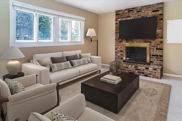 10326 Balsam Lane, Eden Prairie, MN 55347