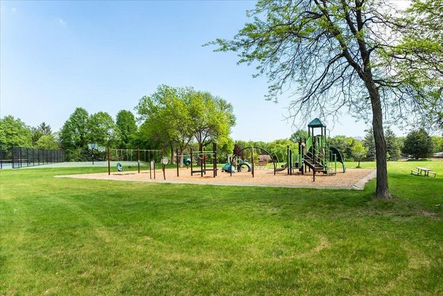 10326 Balsam Lane, Eden Prairie, MN 55347