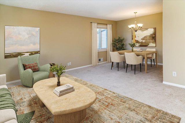 10326 Balsam Lane, Eden Prairie, MN 55347