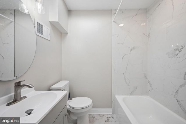 3548 BENZINGER RD, Baltimore, MD 21229