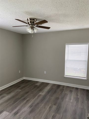 1607 SE 18th Street, Mineral Wells, TX 76067