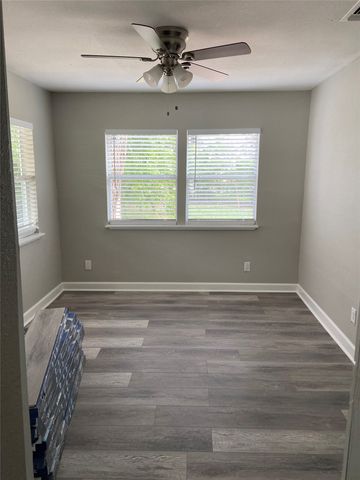 1607 SE 18th Street, Mineral Wells, TX 76067