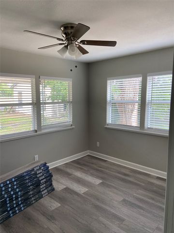 1607 SE 18th Street, Mineral Wells, TX 76067