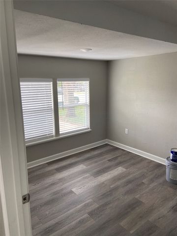 1607 SE 18th Street, Mineral Wells, TX 76067