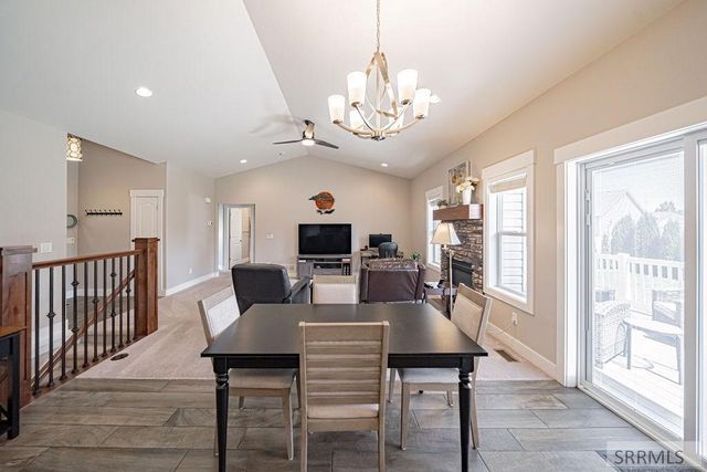 1043 Diamond Drive, Ammon, ID 83406