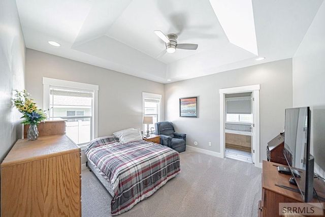 1043 Diamond Drive, Ammon, ID 83406