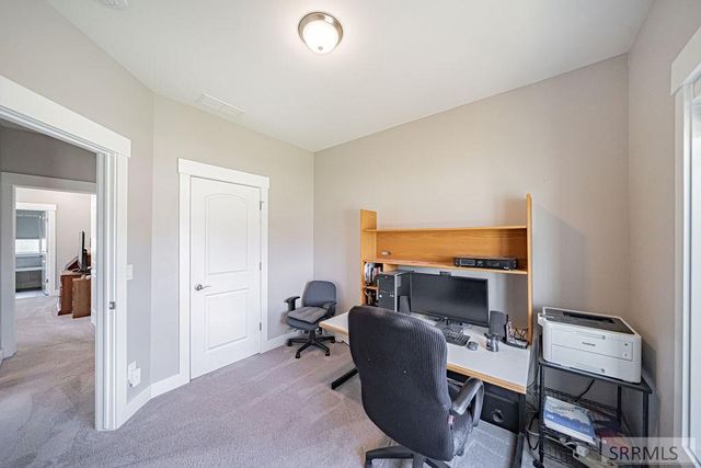 1043 Diamond Drive, Ammon, ID 83406