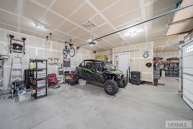 1043 Diamond Drive, Ammon, ID 83406