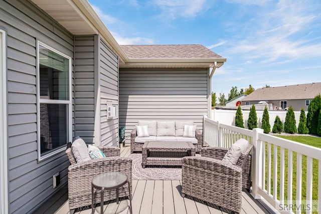 1043 Diamond Drive, Ammon, ID 83406