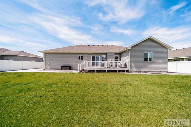 1043 Diamond Drive, Ammon, ID 83406