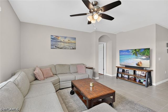 3425 Cancun CT, Cape Coral, FL 33909