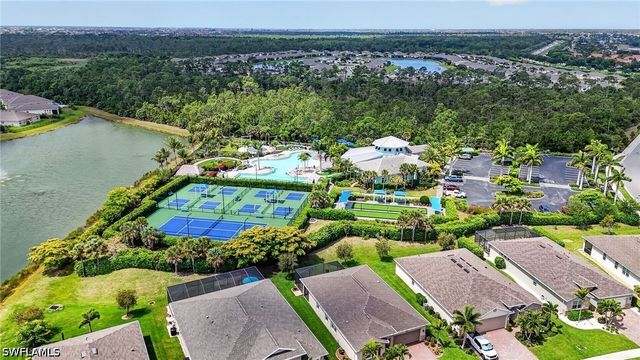 3425 Cancun CT, Cape Coral, FL 33909