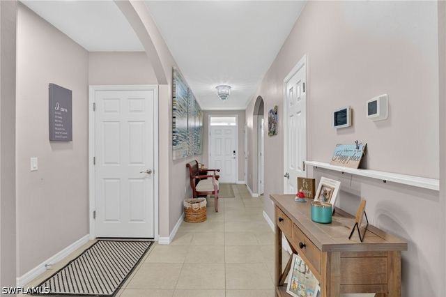 3425 Cancun CT, Cape Coral, FL 33909