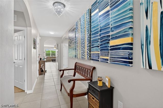 3425 Cancun CT, Cape Coral, FL 33909