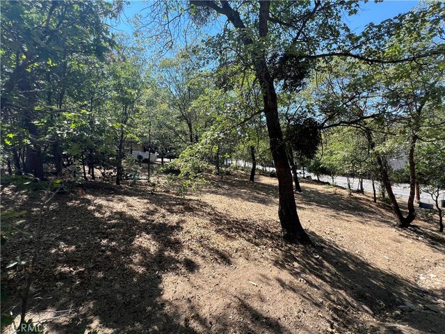 28195 N Bay Road, Lake Arrowhead, CA 92352