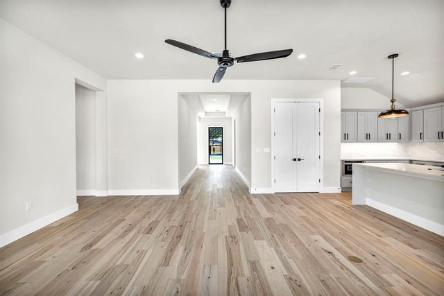 8209 Polar DR, Austin, TX 78757