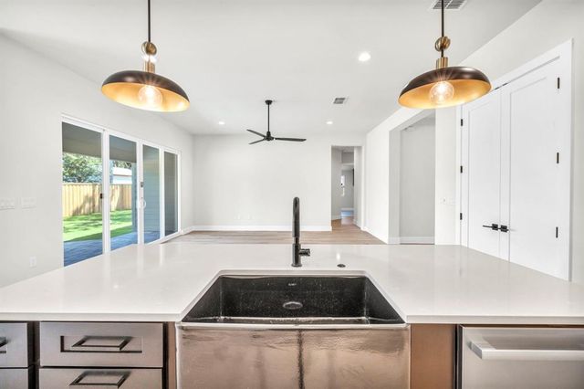 8209 Polar DR, Austin, TX 78757