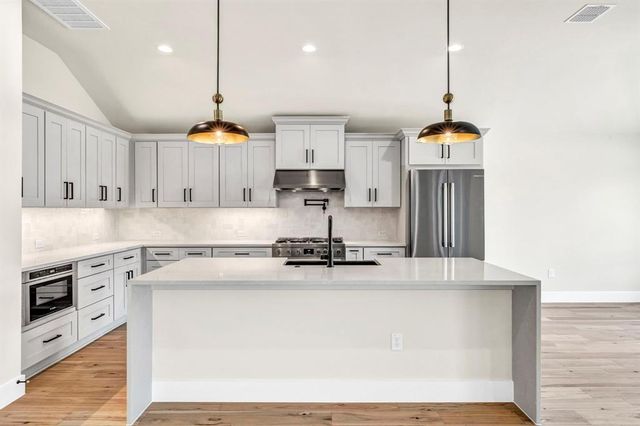 8209 Polar DR, Austin, TX 78757