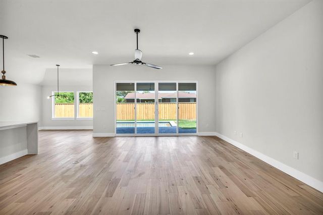 8209 Polar DR, Austin, TX 78757