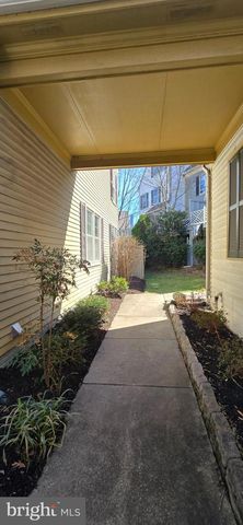 12840 MILL BROOK CT, Woodbridge, VA 22192