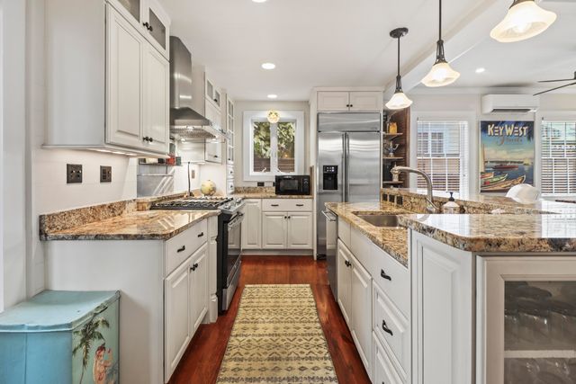 1017 Angela Street, Key West, FL 33040