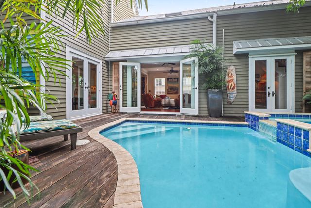 1017 Angela Street, Key West, FL 33040